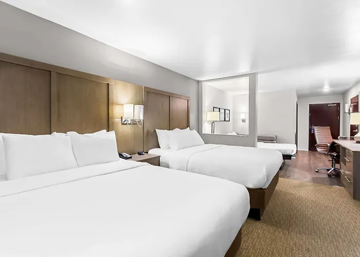 Comfort Suites