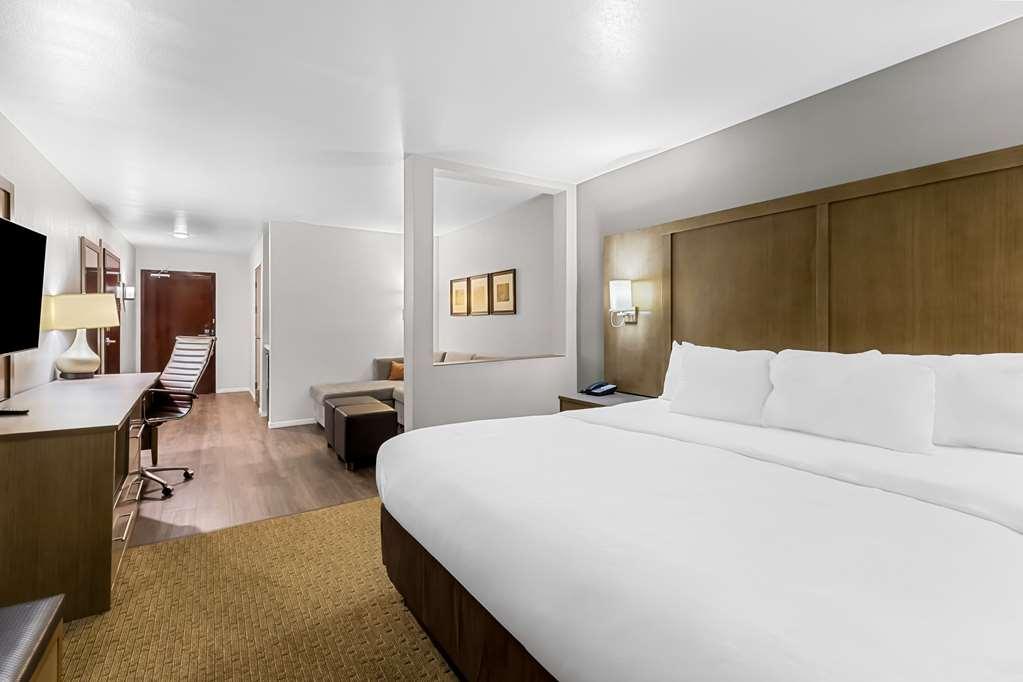 Comfort Hotel 3*